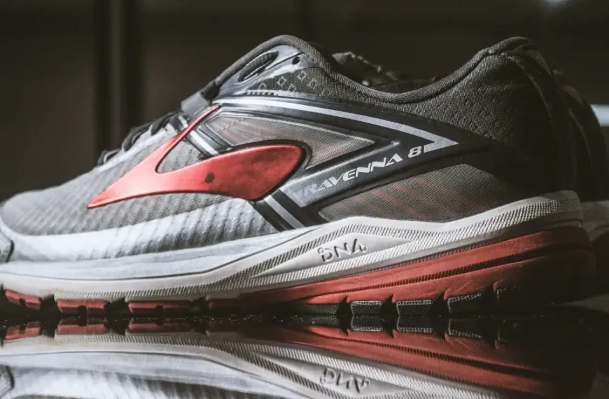amazon brooks running shoes